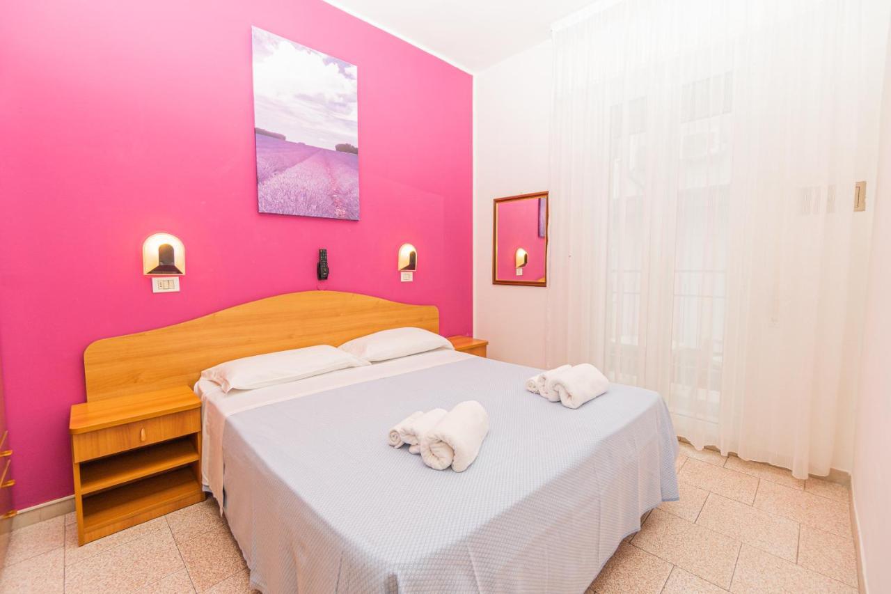Hotel Arlino Rimini Bagian luar foto